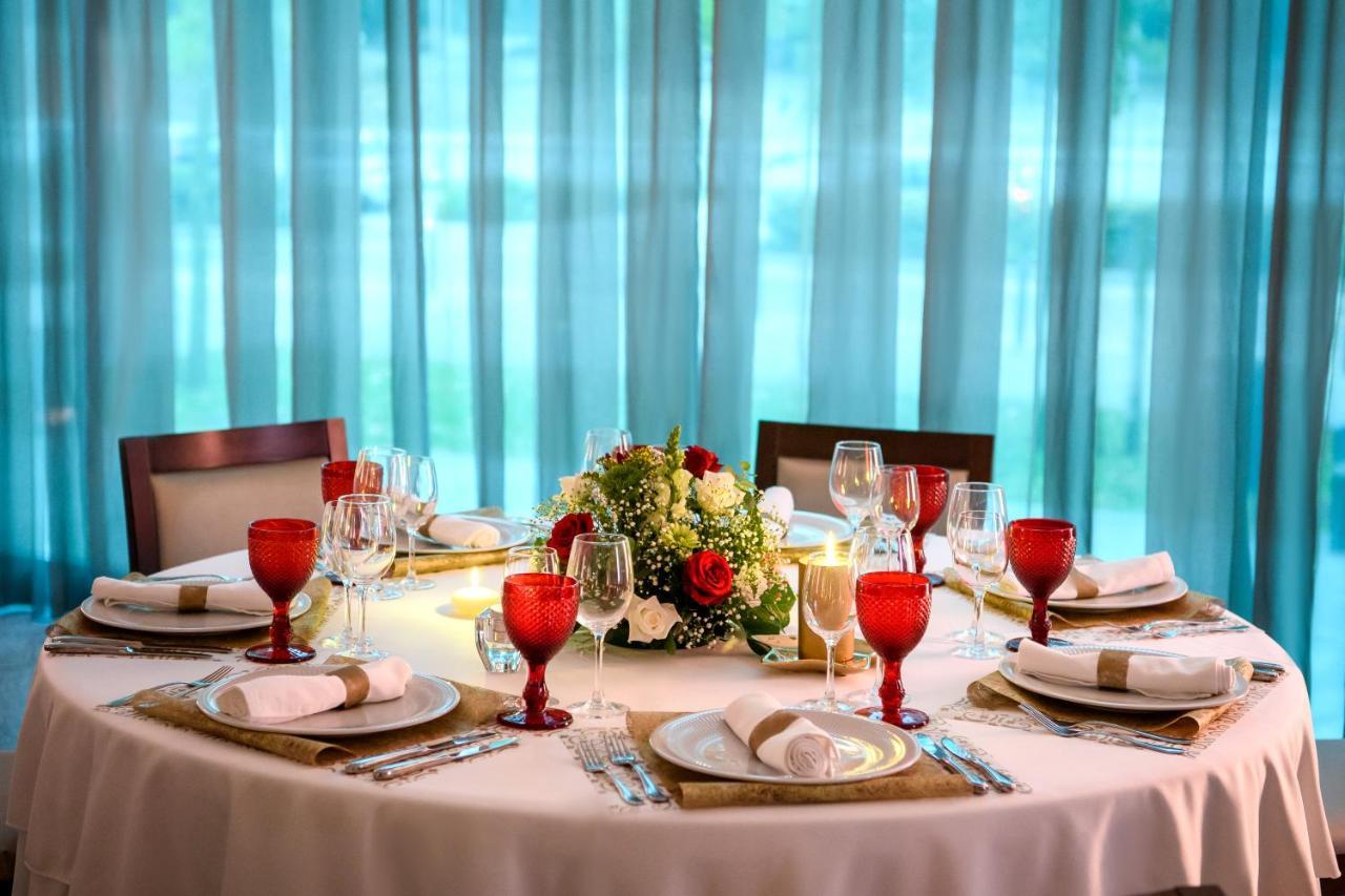 Lux Fatima Park - Hotel, Suites & Residence Bagian luar foto